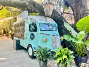 Miami en Mustang décapotable, entre quartiers iconiques et guide francophone