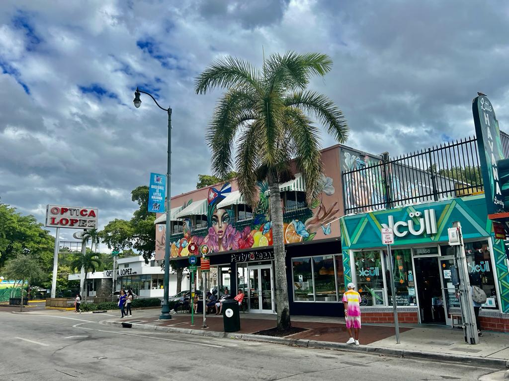 visite-privA-franAais-mustang-miami-ceetiz-18