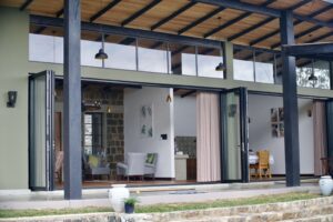 Bienvenue à Idal Villa, entre nature préservée et confort absolu.