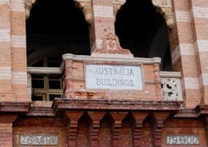Bienvenue à Colombo, entre histoire oubliée et secrets préservés.