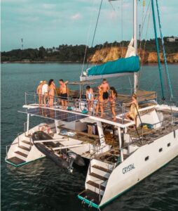 Bienvenue à bord d’un voyage marin entre luxe et nature
