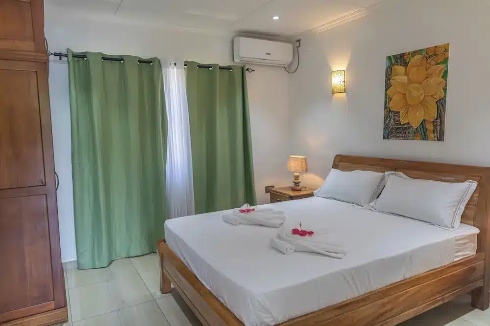 Breezifulbreezifulhttps Itravelapicom Lodging 108000000 108000000 107994300 107994289 48b40900 Z